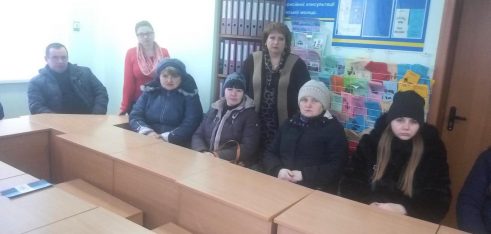 Фахівці Бердичівського місцевого центру розкривають переваги легального працевлаштування та застерегають від шахрайства при працевлаштуванні