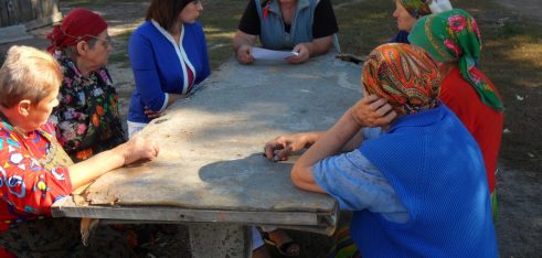 Працівники бюро правової допомоги проводять інформаційно-роз’яснювальну роботу серед населення Овруцького району