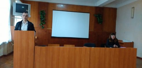 У Новоград-Волинському відбулась перша презентація конкурсу з відбору кандидатів на посади керівників бюро правової допомоги