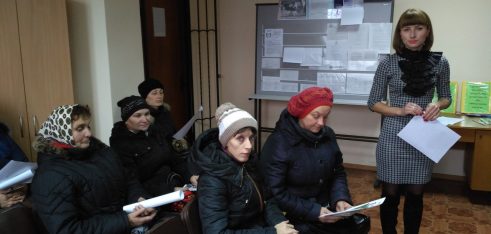 Працівники Коростенського місцевого центру та бюро правової допомоги проводять лекції для людей з обмеженими можливостями