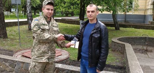 Фахівця Новоград-Волинського місцевого центру нагороджено медаллю «Захиснику Вітчизни»