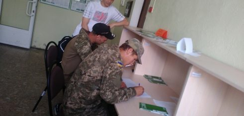 Фахівці Новоград-Волинського місцевого центру надали правову консультацію учасникам АТО