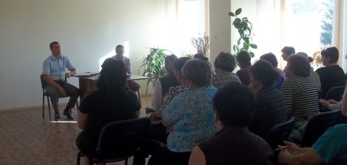 Фахівці Попільнянського бюро правової допомоги провели семінар для соціальних працівників територіального центру