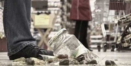 Розбили товар у магазині. Коли закон на Вашому боці?