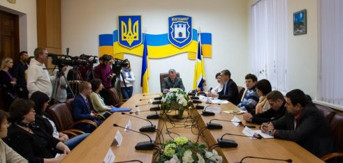 Круглий стіл на тему «Бездомність. Шляхи вирішення проблеми» у приміщенні прес-центру Житомирської міської ради