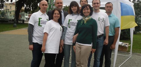 Вуличне інформування громадян у Харкові під час святкування Дня міста