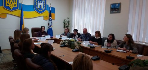 Круглий стіл для випускників професійно-технічних навчальних закладів