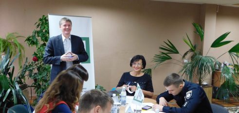 У Житомирі державні інституції та громадськість напрацьовували механізми боротьби з порушенням прав людини під час затримання