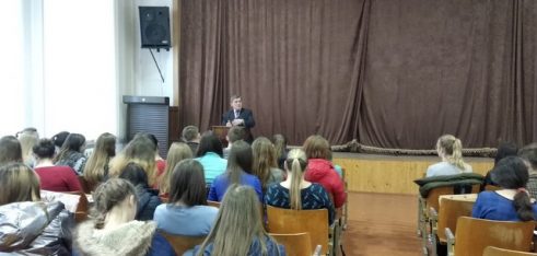 У Володимирі-Волинському студентам розповіли, як реалізувати своє виборче право