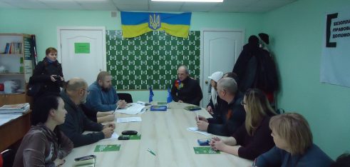 Правники Нікополя обговорили проблемні питання реалізації прав внутрішньо переміщених осіб