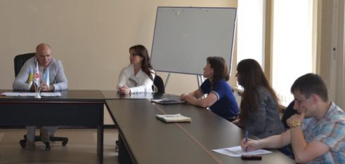 Головні спеціалісти Сумського місцевого центри взяли участь у круглому столі