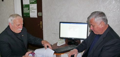 Конотопський місцевий центр з надання безоплатної правової допомоги підписав Меморандум про співпрацю з громадською приймальнею Української Гельсинської спілки з прав людини.