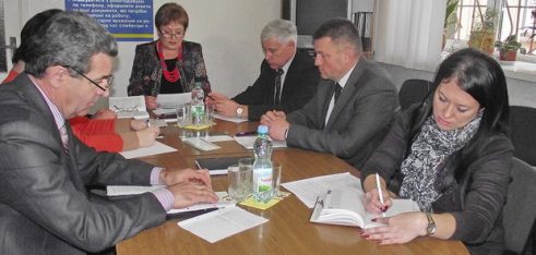 Інтегратор Шосткинського місцевого центру взяла участь у круглому столі