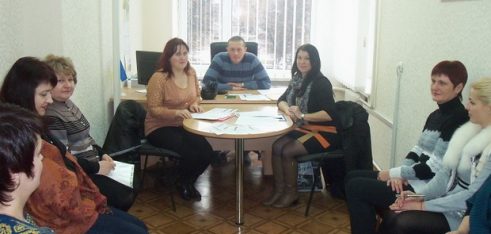 Працівникам міграційної служби розповіли як реалізувати право на безоплатну правову допомогу