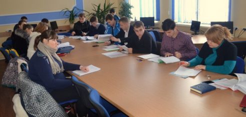 Інтегратор Сумського місцевого центру зустрілася із студентами-юристами