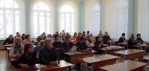 Освітянам розповіли про охорону материнства та сім’ї