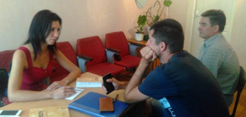 Фахівці Першого дніпропетровського місцевого центру зустрілись з мешканцями м. Синельникове