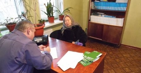 Виїзний мобільний консультаційний пункт Першого полтавського місцевого центру з надання безоплатної вторинної правової допомоги працював в смт. Нові Санжари