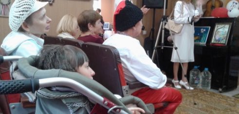 Представники Першого криворізького МЦ з надання безоплатної вторинної правової допомоги відвідали громадську організацію творчих інвалідів “Разом”