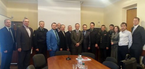 Директор другого київського місцевого центру взяв участь у круглому столі в Інституті законодавства Верховної Ради України