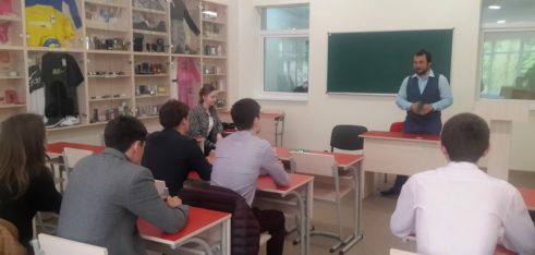 Другий київський місцевий центр співпрацює з Юридичною клінікою «Фенікс»