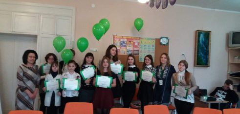 У Апостоловому та Зеленодольську пройшов конкурс соціального плаката “Ти маєш право”