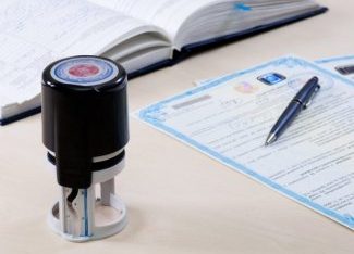 У Покровському бюро правової допомоги переселенці допомогли встановити факт смерті батька на тимчасово окупованій території України