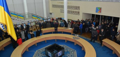 Фахівець місцевого центру проконсультував військовослужбовців на заходах, присвячених пам’яті загиблих співробітників СБУ