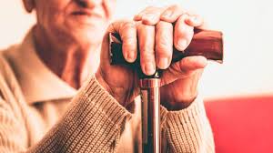 Про обов’язок дітей утримувати своїх батьків розповідає фахівець системи БПД