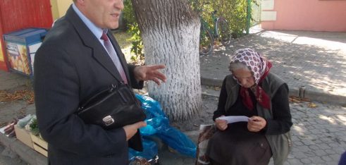 У Володимир-Волинському інформують населення про діяльність місцевого центру з надання БВПД