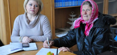 Адвокат з Вінниччини допоміг літній жінці відстояти власне право на встановлення опіки над малолітнім онуком та отримати соціальну допомогу по догляду за дитиною