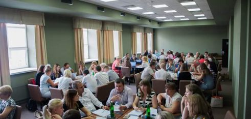 Про підвищення ефективності управлінської діяльності і не тільки розповіли в Школі лідерів громад у м. Києві