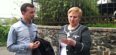 Налагодження співпраці з параюристами