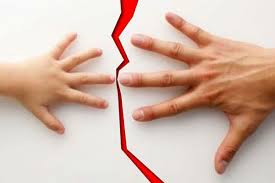 Третім київським місцевим центром з надання безоплатної вторинної правової допомоги розроблено інформаційний буклет на тему: «Позбавлення батьківських прав одного із батьків»