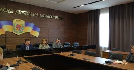 У Полтаві навчали юристів  районних державних адміністрації та обласних структур