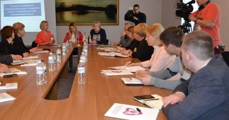 Про дотримання гендерної політики та проведення роботи щодо протидії торгівлі людьми говорили під час Міжвідомчої координаційної ради у Полтаві