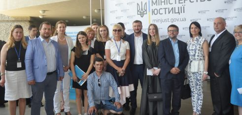 В рамках заходів присвячених Міжнародному дню захисту дітей відбулася панельна дискусія не тему: «Дитяча злочинність: виклики XXI століття»