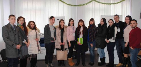 Фахівці київських місцевих центрів підвищували свої знання у сфері складання документів правового характеру