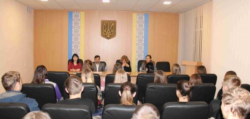 Лекція «Органи влади в Україні, їх функції та повноваження. До кого звертатись щоб реалізувати або захистити свої права?»