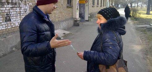 Чергове вуличне інформування про систему безоплатної правової допомоги працівниками Першого київського місцевого центру