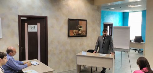 Cемінар для працівників місцевих центрів на тему “Порядок отримання земельної ділянки у власність або користування”