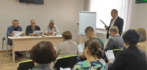 Урядову ініціативу «Чесна платіжка» обговорювали з громадськістю юристи Конотопського місцевого центру з надання БВПД