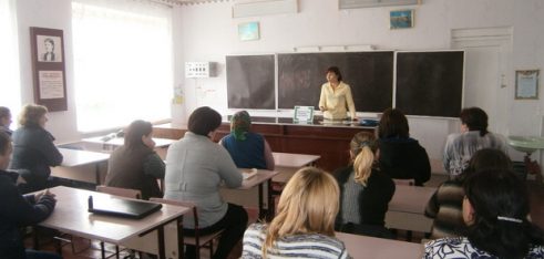 Інформаційна акція для викладачів Яснопільщинського навчально-виховного комплексу Липоводолинської районної ради