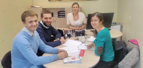 Київські місцеві центри підписали меморандум про співпрацю з громадською організацією «КримSOS»