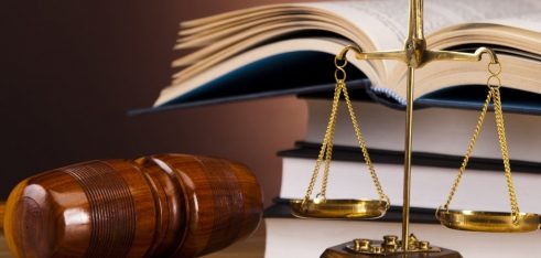 Чи існують підстави для звільнення від відповідальності за приниження честі, гідності, ділової репутації?