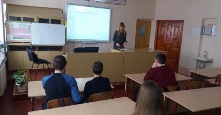 Про протидію торгівлі людьми дізналися пирятинські школярі