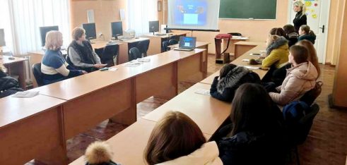 Студентство Охтирки знає права споживачів!