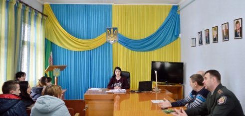 У стінах Лебединської міської ради говорили про захист прав дитини