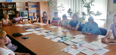 Про видачу робітникам довідки про заробітну плату говорили в Охтирці