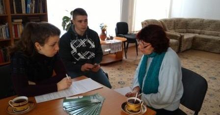 Другий полтавський місцевий центр з надання БВПД залучає параюристів до роботи мобільно консультаційного пункту